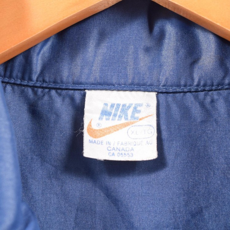 送料無料・名入れ彫刻 博物館級 創立当初品 Nike brs タグ tシャツ