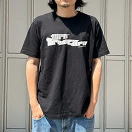 グラフィックTシャツ