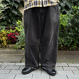 デニムパンツ