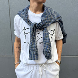 グラフィックTシャツ