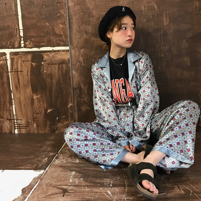 チャンピオンTシャツ × サテンパジャマ セットアップ | 古着屋JAM 大阪 