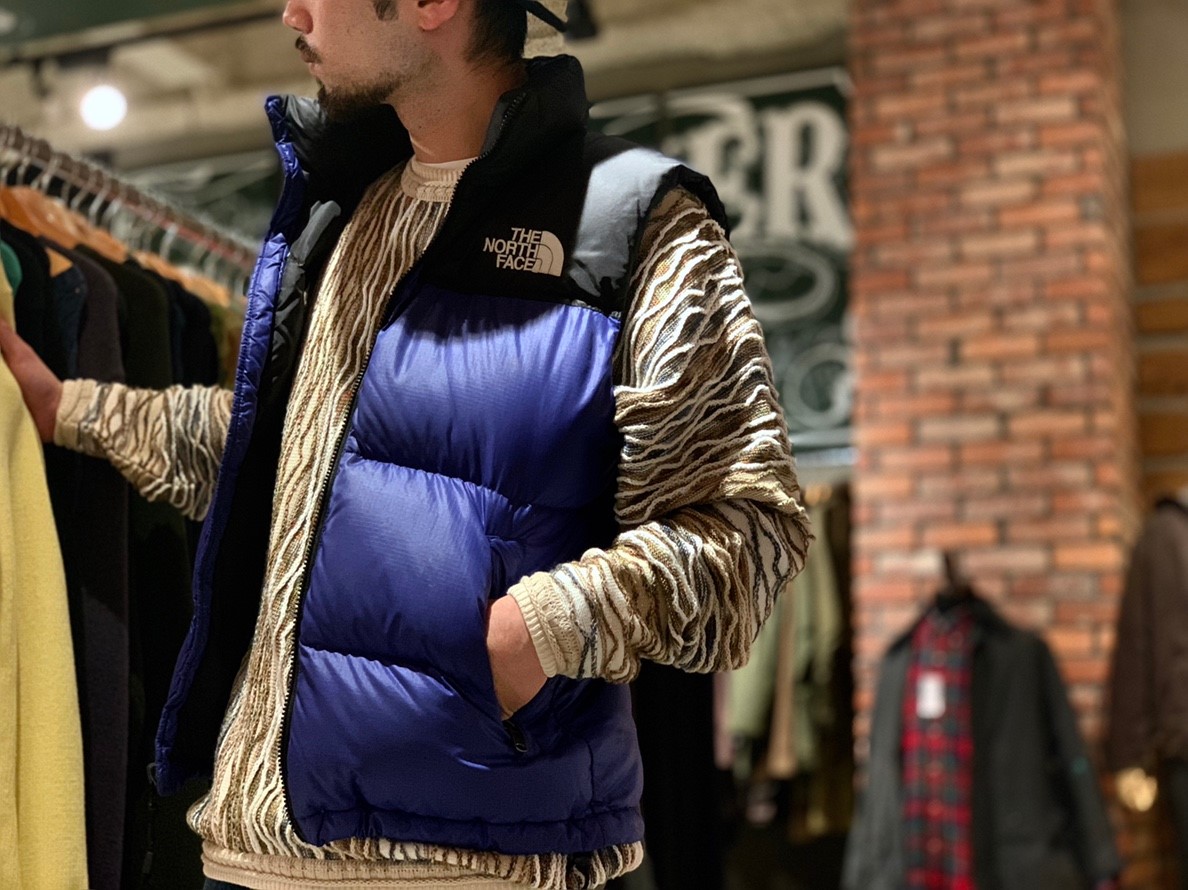 THE NORTH FACE ダウンベスト × TUNDRA 総柄 アクリル